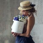 Custom Logo Cardboard Luxury Paper Gift Box Round Shape For Flower