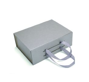 Luxury Custom Clothing Boxes Thick Paper Material With Long Service Life