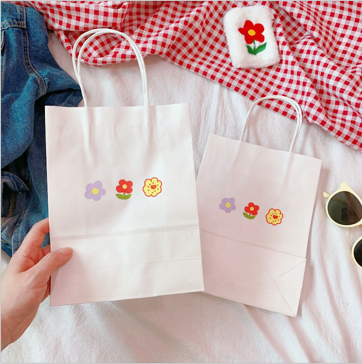 Custom Printing Recyclable Paper Bags With Handles Flower Pattern